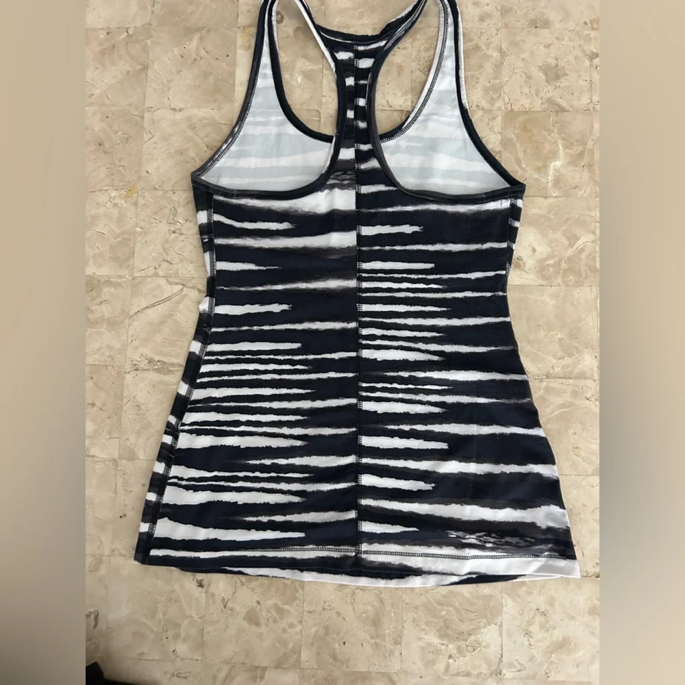 Nike Dri fit‎ racer back slim fit athletic running tank top women’s size S